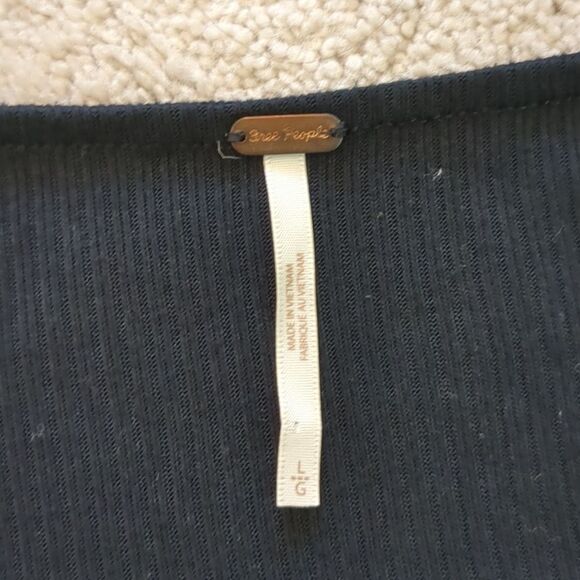 Free People Devin Long Sleeve Textured Knit Blouse Size L - Picture 2 of 9